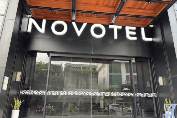 novotel-4-star-luxury-business-family-friendly-modern-accommodation-3D-letters-design-signage-logo-structure-by-capital-arts-cambodia-project novotel-4-star-luxury-business-family-friendly-modern-accommodation-3D-letters-design-signage-logo-structure-by-capital-arts-cambodia-project